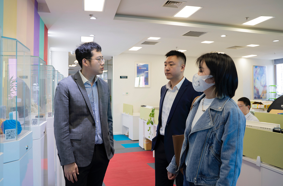 承達(dá)集團(tuán)、北京港源裝飾公司一行蒞臨木蘭清總部商務(wù)考察